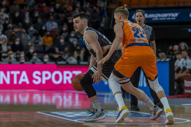 力量和门前 力量和门前